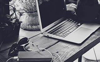 华体会体育：用科技点亮你的运动人生