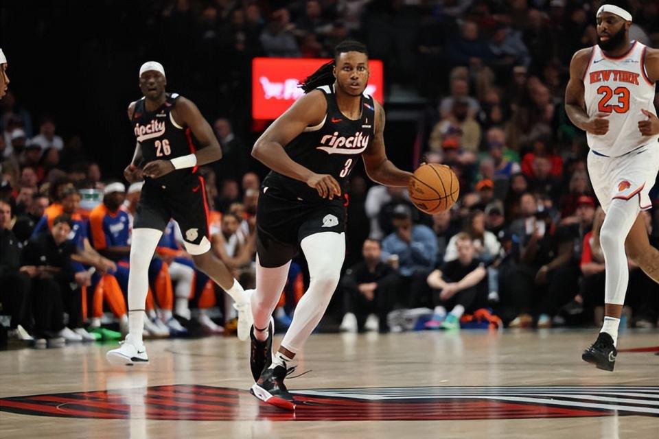 76人用双向合同签下前开拓者锋线新星，这是他为数不多的机会了？