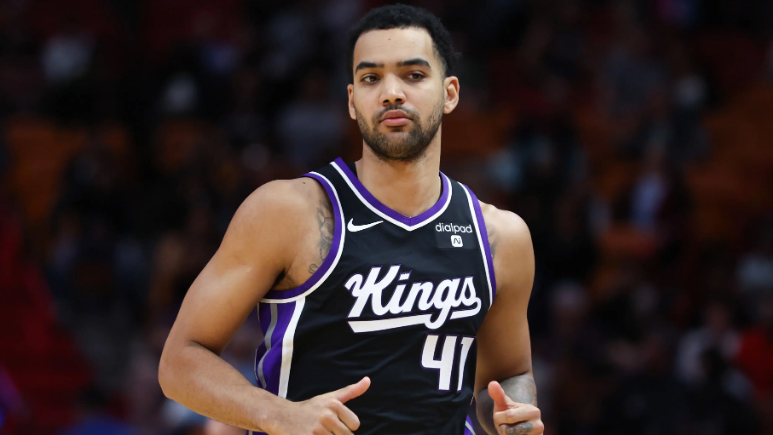 开云电子-1年320万美元！十年NBA老兵莱尔斯签约皇马 含NBA回归条款