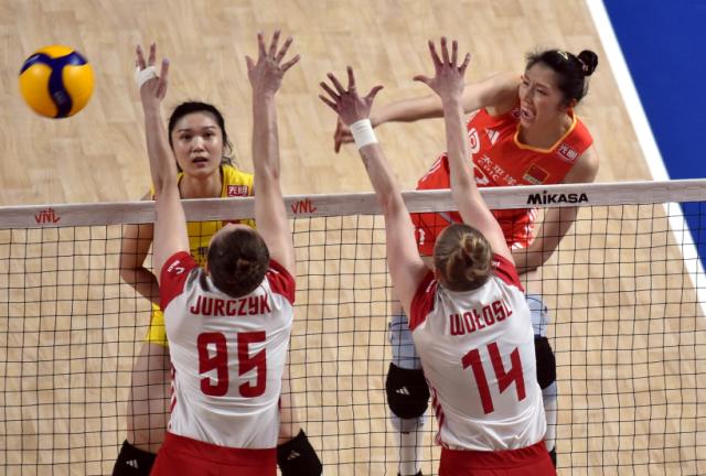 开云体育app-中国女排世联赛9胜3负进总决赛 攻强守弱仍需调整