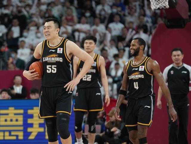 开云登录入口地址-总决赛舞台砍下20+10！韩德君打出赛季最佳一战